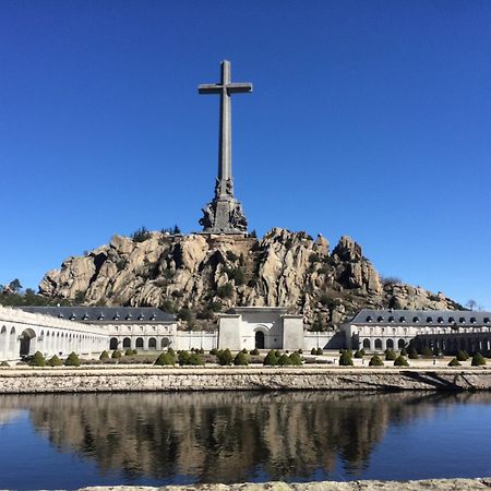 Hospederia Santa Cruz Ξενοδοχείο San Lorenzo de El Escorial Εξωτερικό φωτογραφία